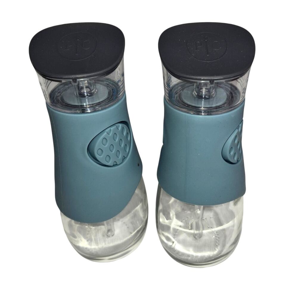 NWOT Pampered Chef Glass Oil & Vinegar Dispensers Set of 2 w/ Measurement Topper - Picture 2 of 5